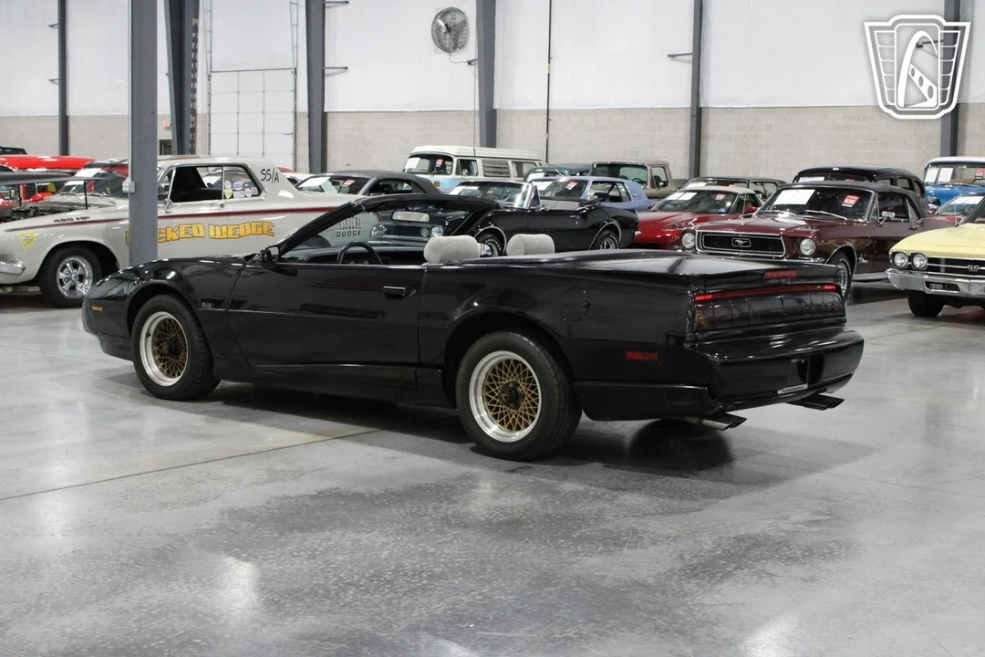 1991 Pontiac Firebird Trans Am 3rd Gen - Image 4 of 21