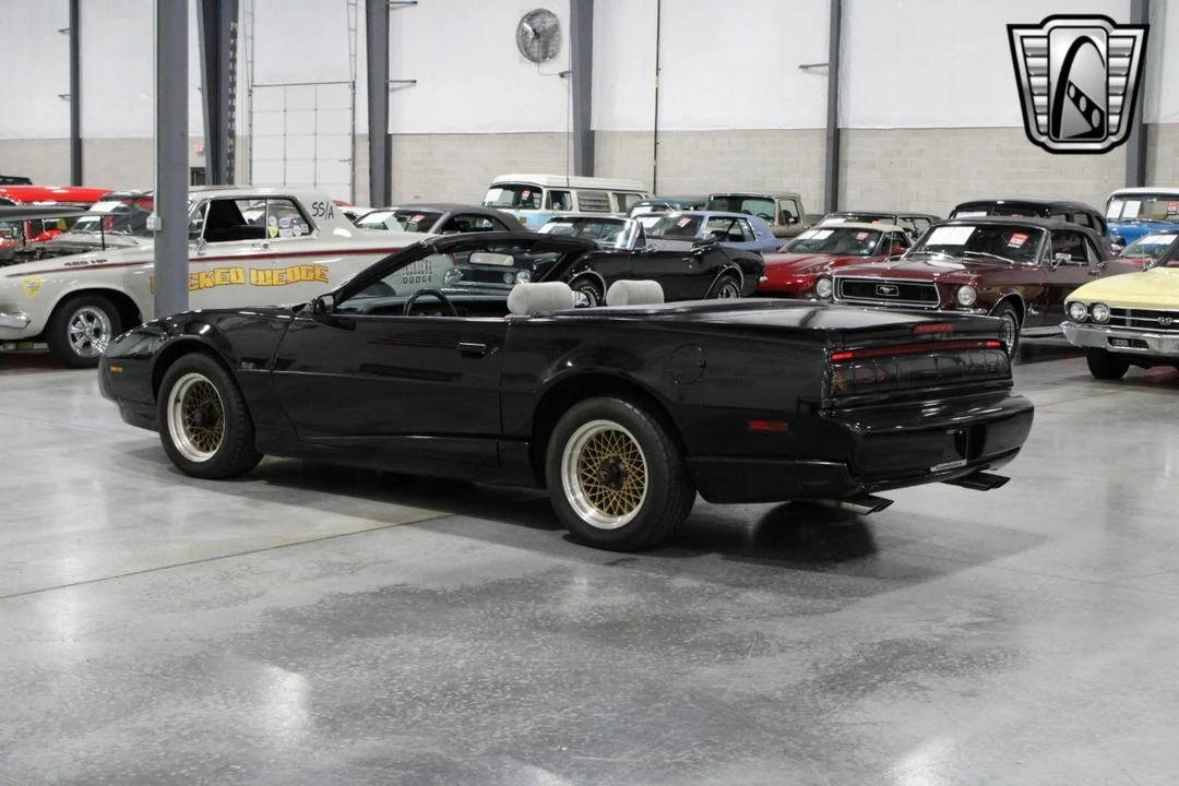 1991 Pontiac Firebird Trans Am 3rd Gen - Image 4 of 21