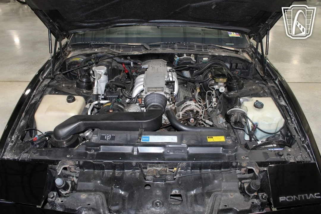 1991 Pontiac Firebird Trans Am 3rd Gen - Image 11 of 21
