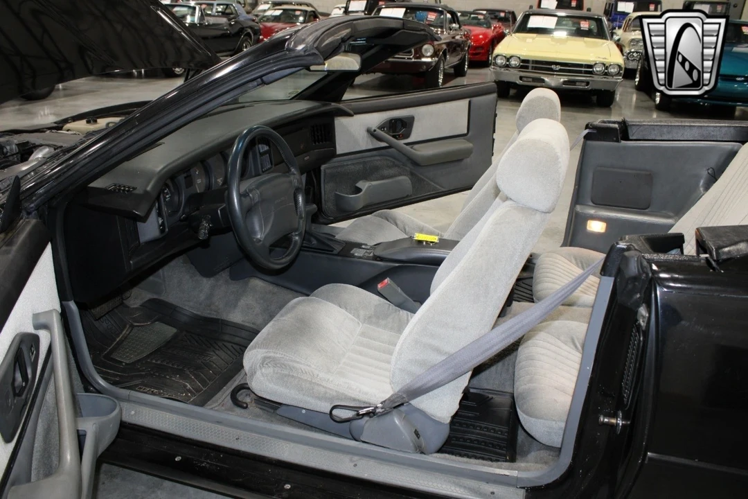 1991 Pontiac Firebird Trans Am 3rd Gen - Image 8 of 21