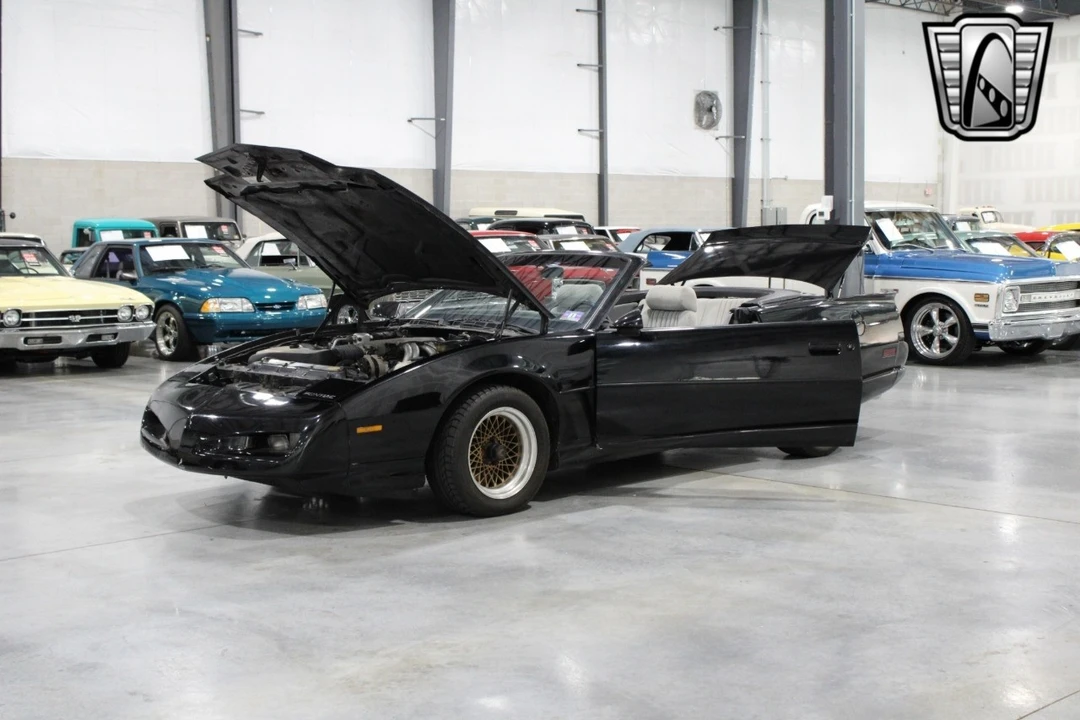 1991 Pontiac Firebird Trans Am 3rd Gen - Image 18 of 21