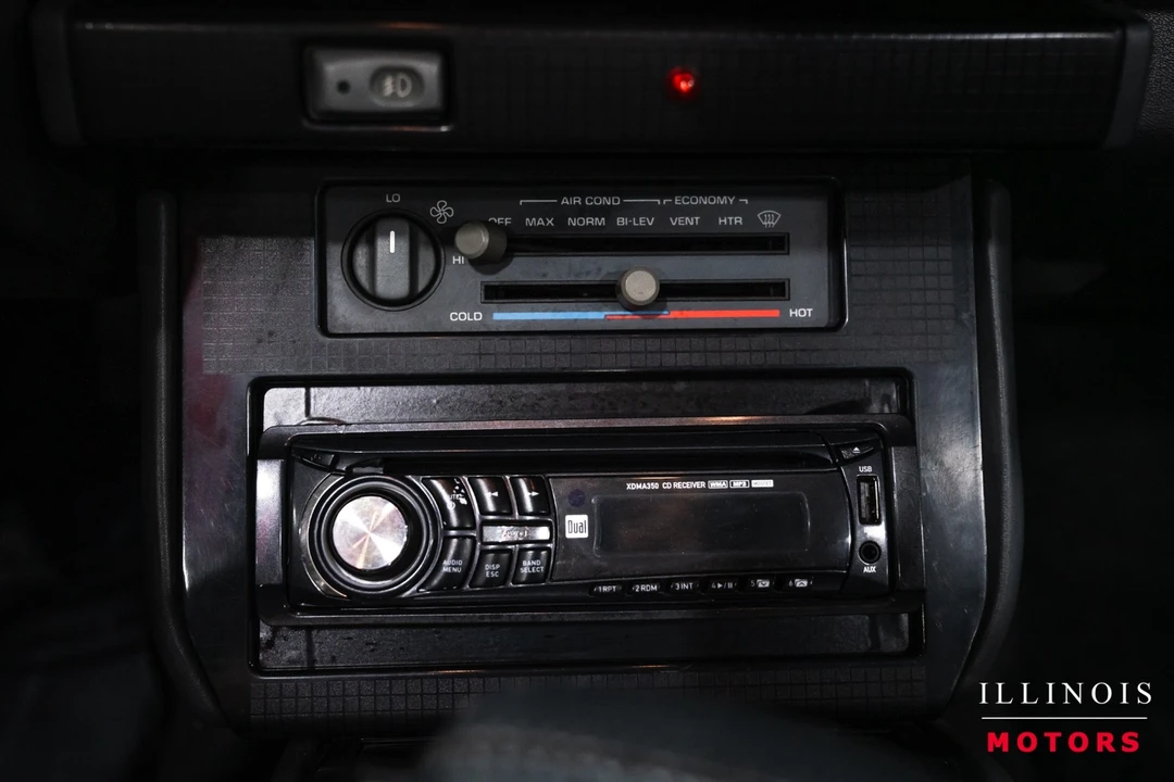 1991 Pontiac Firebird Trans Am 3rd Gen - Image 22 of 31