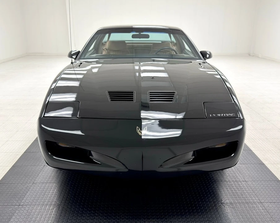 1991 Pontiac Firebird Trans Am 3rd Gen - Image 8 of 12