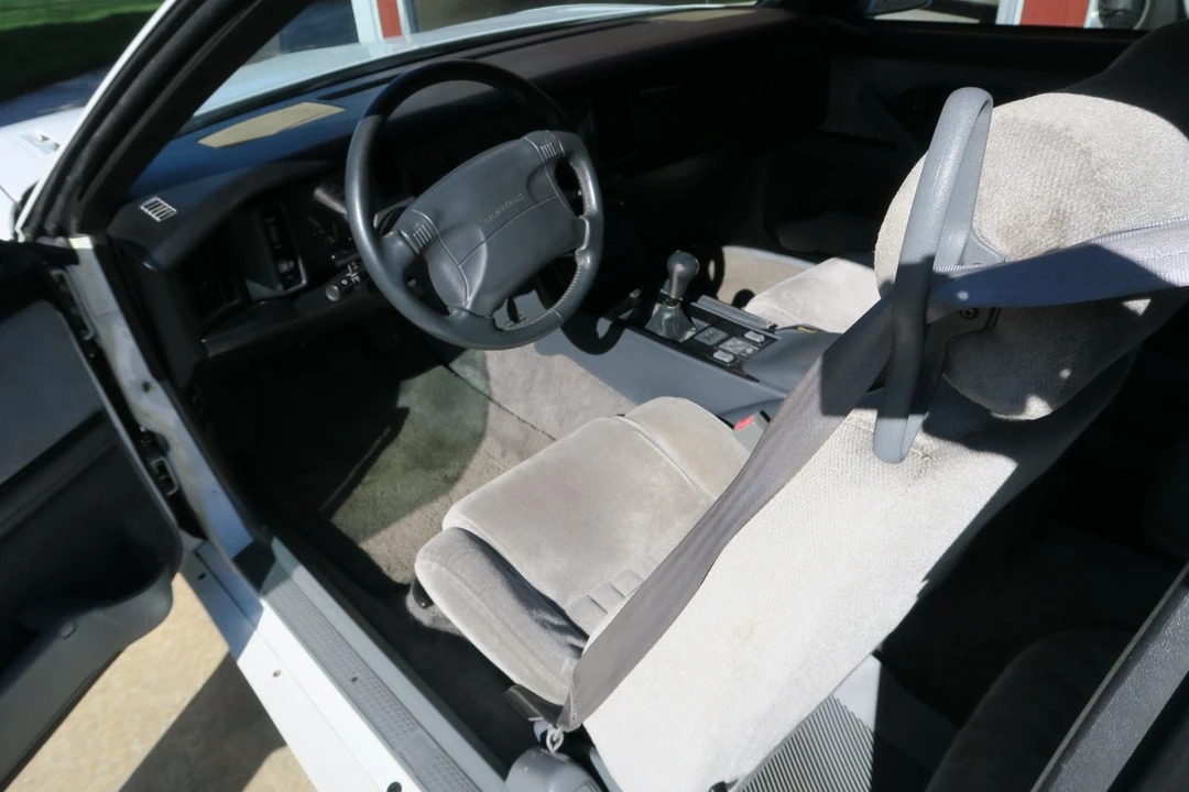 1991 Pontiac Firebird Trans Am 3rd Gen - Image 27 of 31