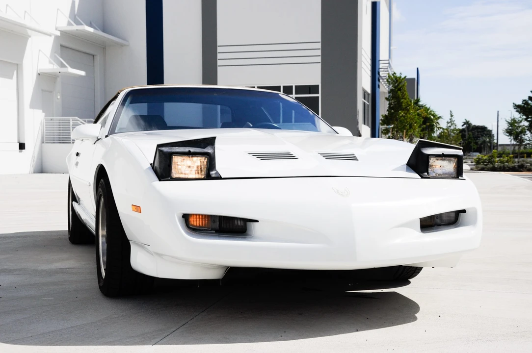1991 Pontiac Firebird Trans Am 3rd Gen - Image 26 of 31