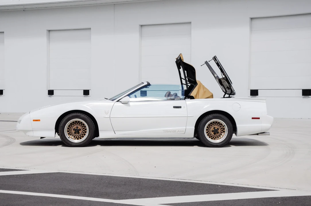 1991 Pontiac Firebird Trans Am 3rd Gen - Image 12 of 31
