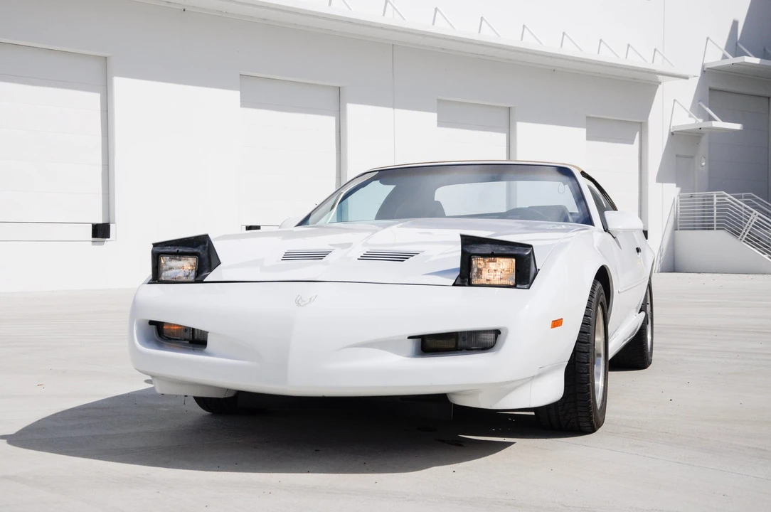 1991 Pontiac Firebird Trans Am 3rd Gen - Image 31 of 31