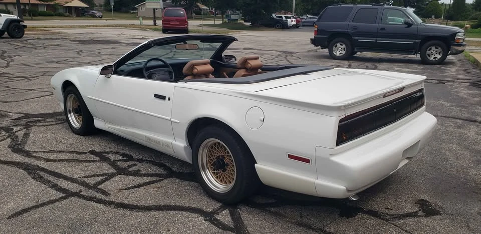 1991 Pontiac Firebird Trans Am 3rd Gen - Image 4 of 18