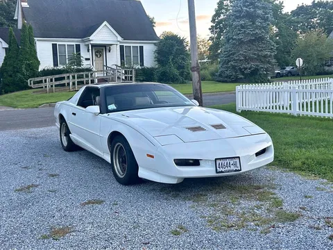 1991 Pontiac Firebird Trans Am Coupe 2D