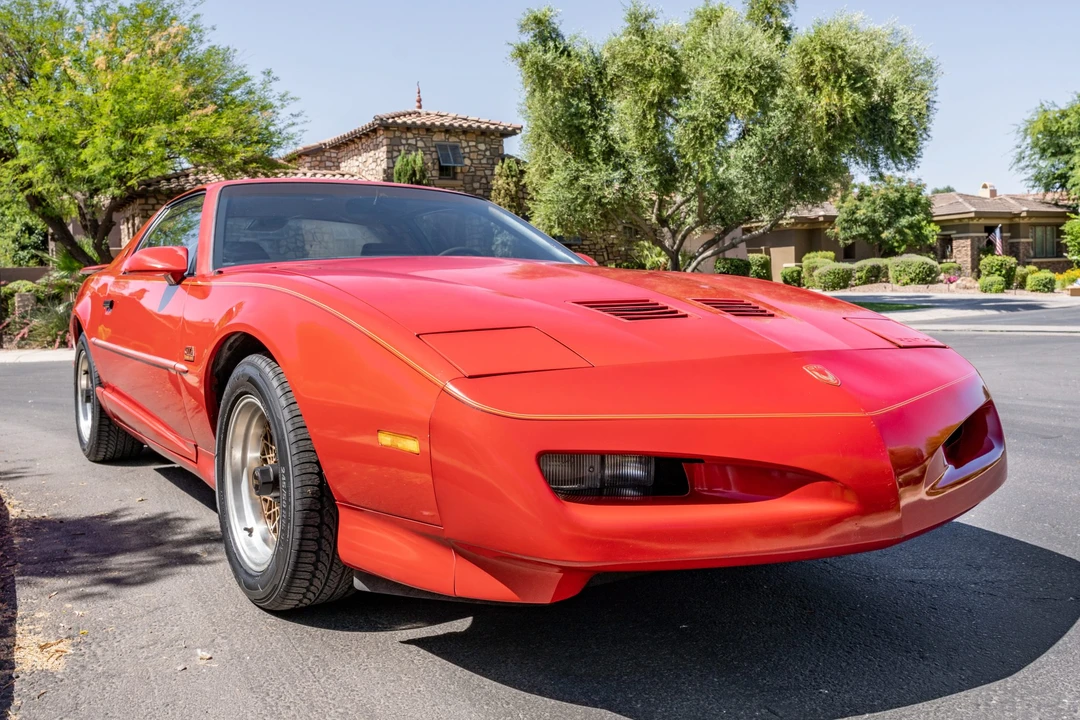 1991 Pontiac Firebird Trans Am 3rd Gen - Image 11 of 31