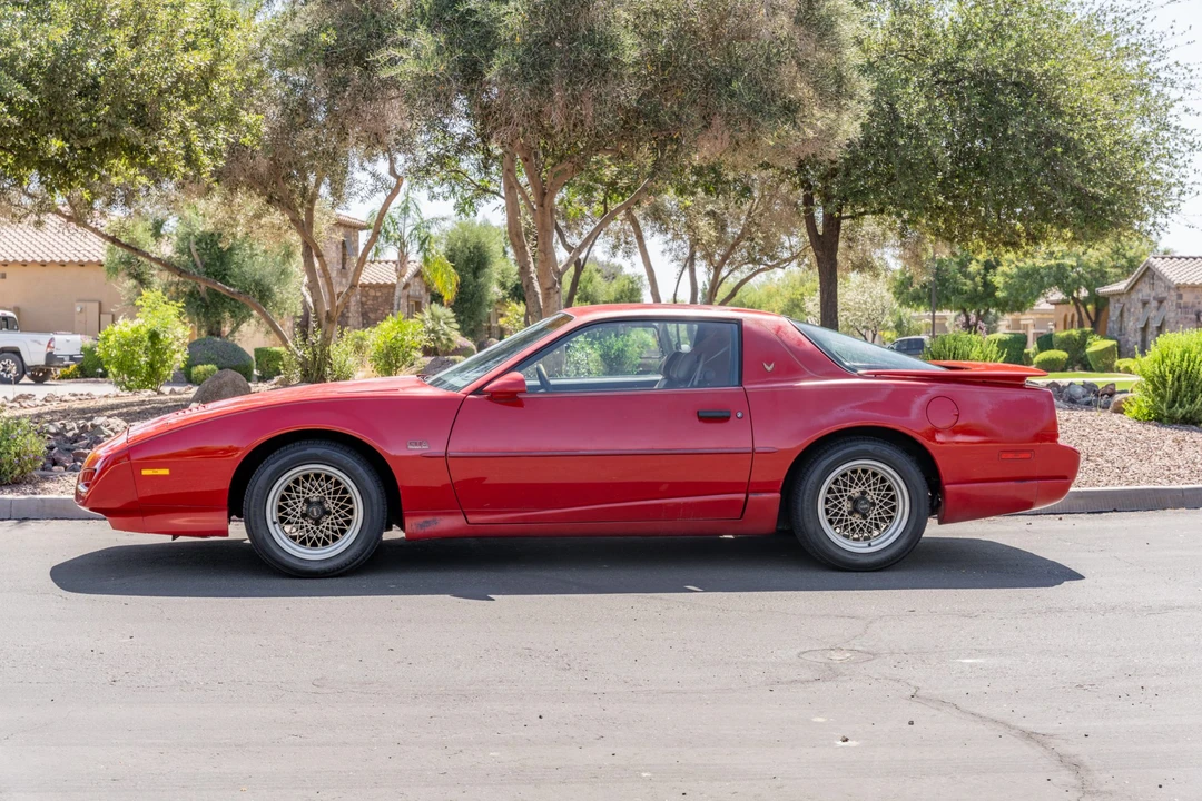 1991 Pontiac Firebird Trans Am 3rd Gen - Image 5 of 31
