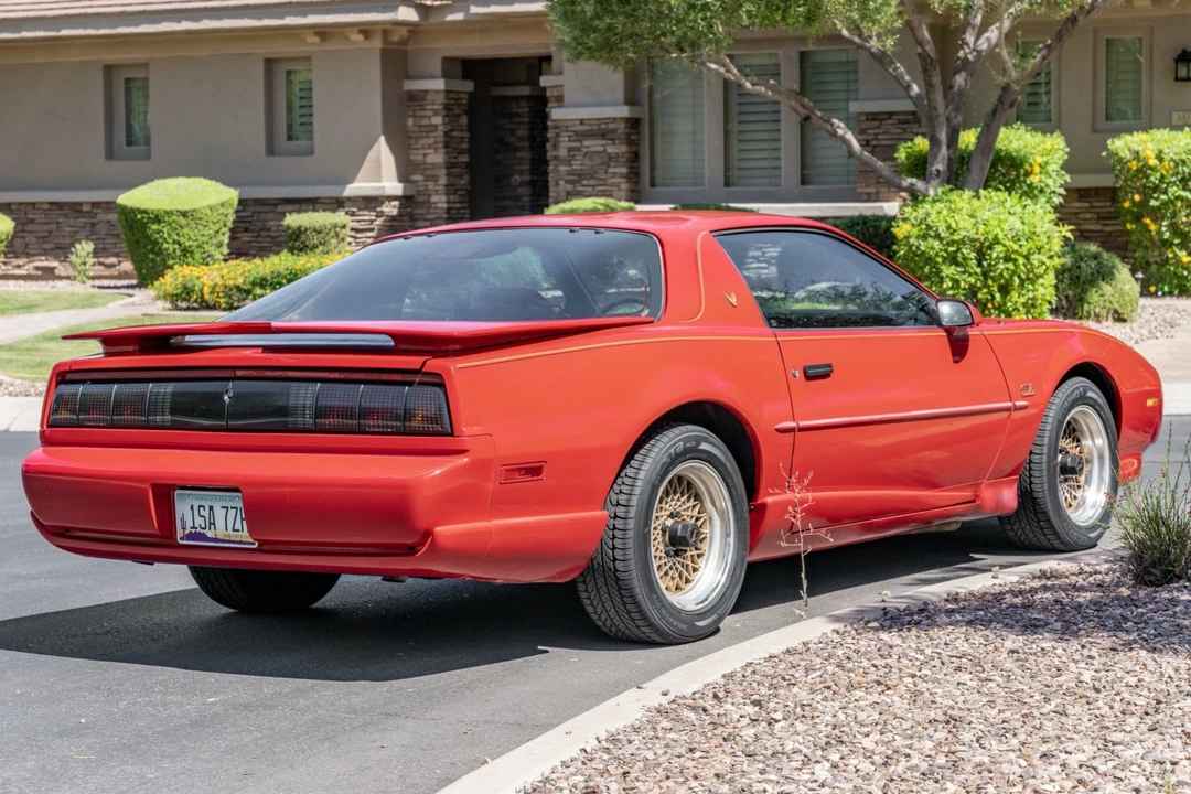 1991 Pontiac Firebird Trans Am 3rd Gen - Image 8 of 31
