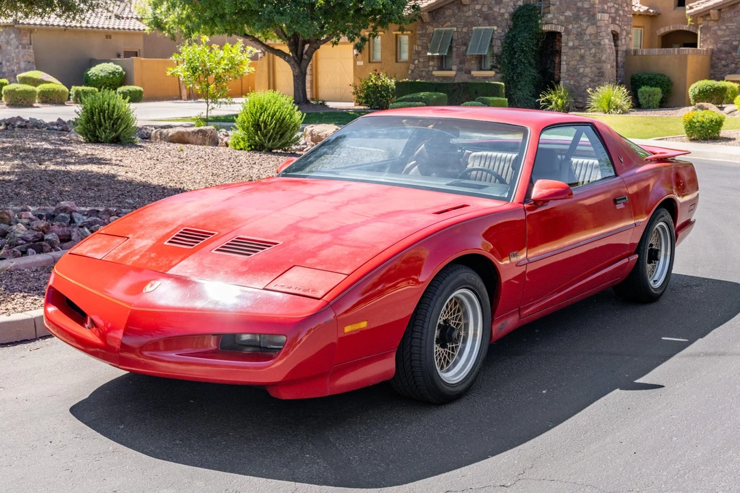 1991 Pontiac Firebird Trans Am 3rd Gen - Image 2 of 31