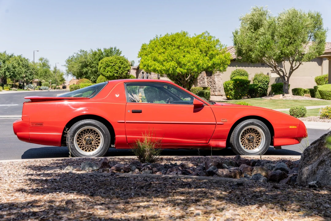 1991 Pontiac Firebird Trans Am 3rd Gen - Image 9 of 31