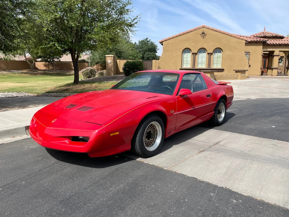 1991 Pontiac Firebird Trans Am 3rd Gen - Image 4 of 31