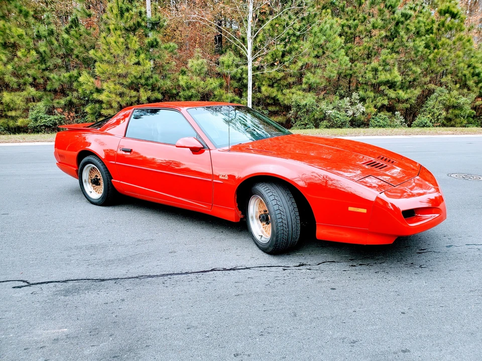 1991 Pontiac Firebird Trans Am 3rd Gen - Image 10 of 31