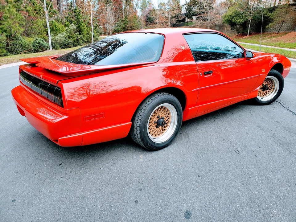 1991 Pontiac Firebird Trans Am 3rd Gen - Image 8 of 31