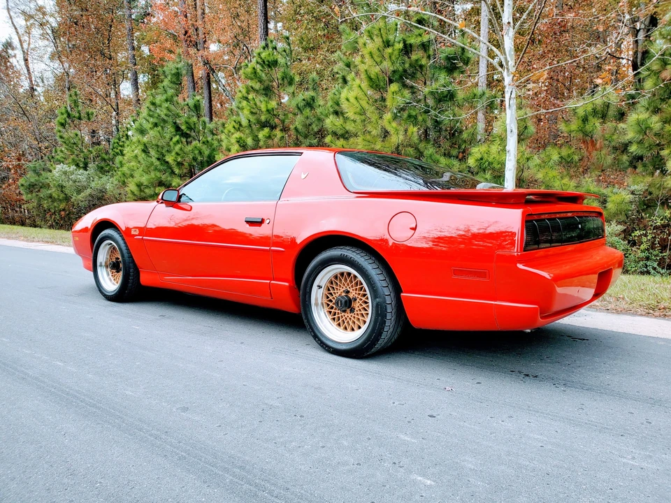 1991 Pontiac Firebird Trans Am 3rd Gen - Image 5 of 31