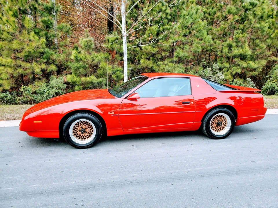 1991 Pontiac Firebird Trans Am 3rd Gen - Image 3 of 31