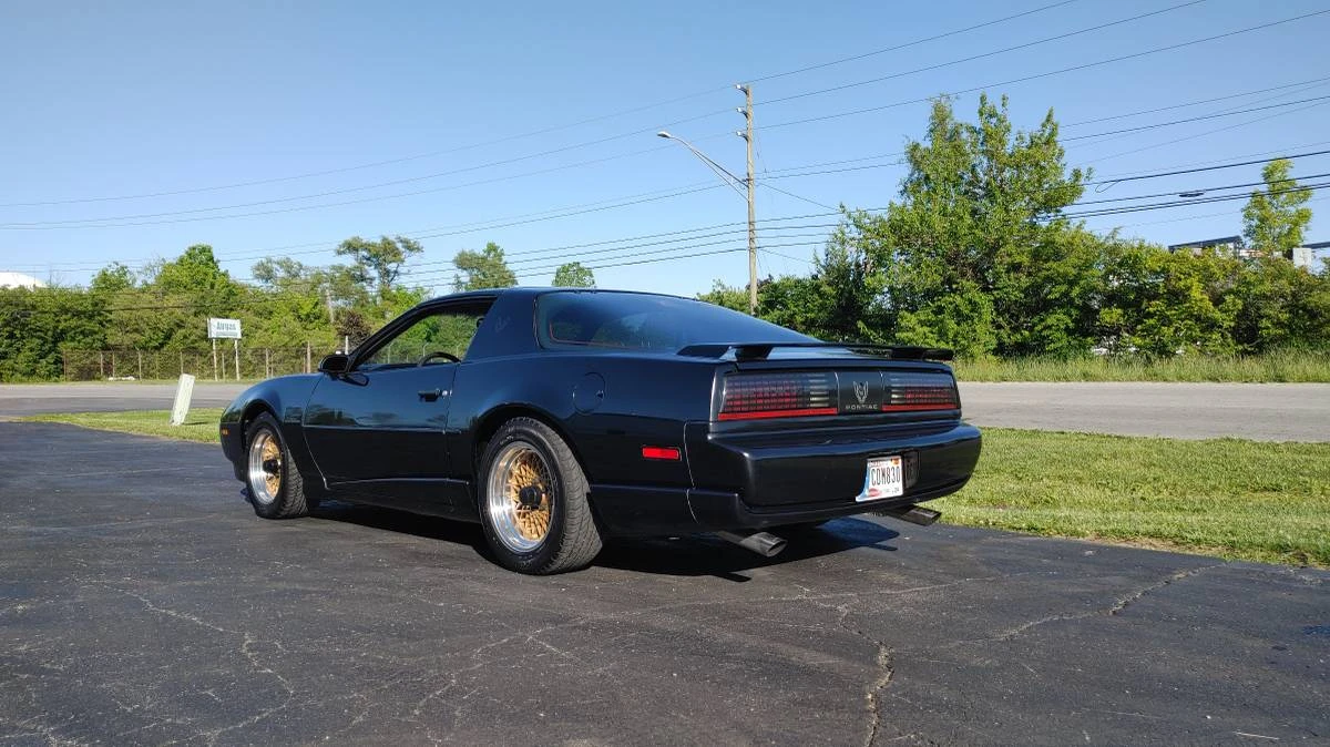 1991 Pontiac Firebird 3rd Gen - Image 5 of 24