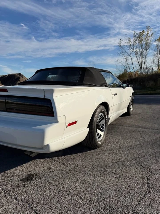 1991 Pontiac Firebird 3rd Gen - Image 2 of 11