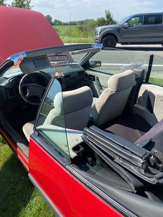 1991 Pontiac Sunbird - Image 6 of 6