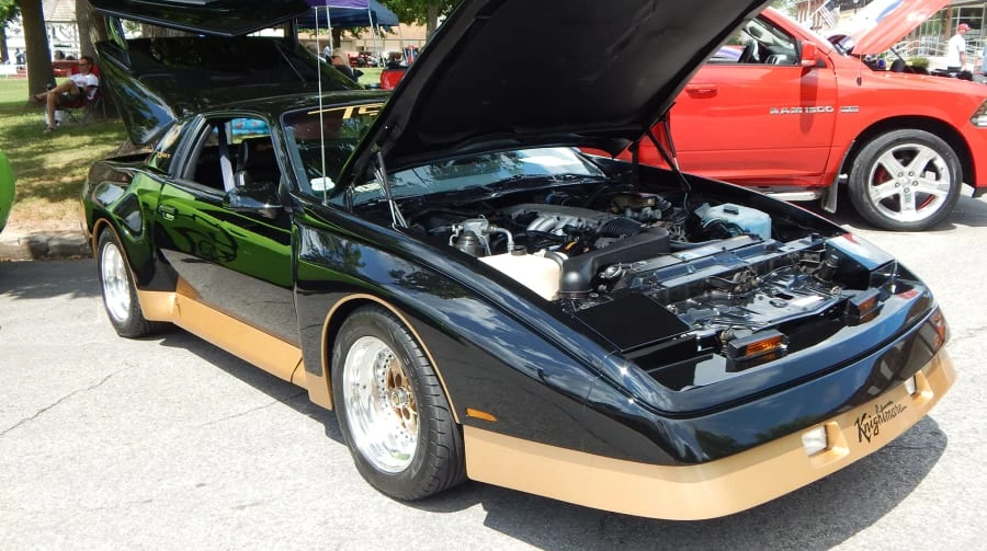 1991 Pontiac Firebird 3rd Gen - Image 7 of 10