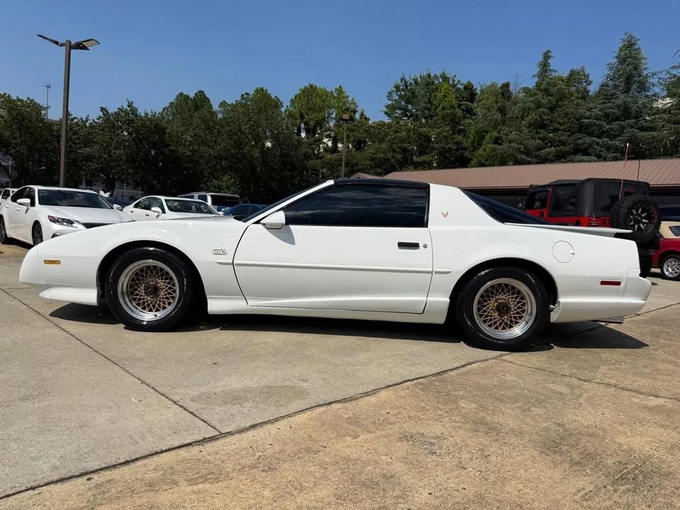 1991 Pontiac Firebird Trans Am 3rd Gen - Image 2 of 20