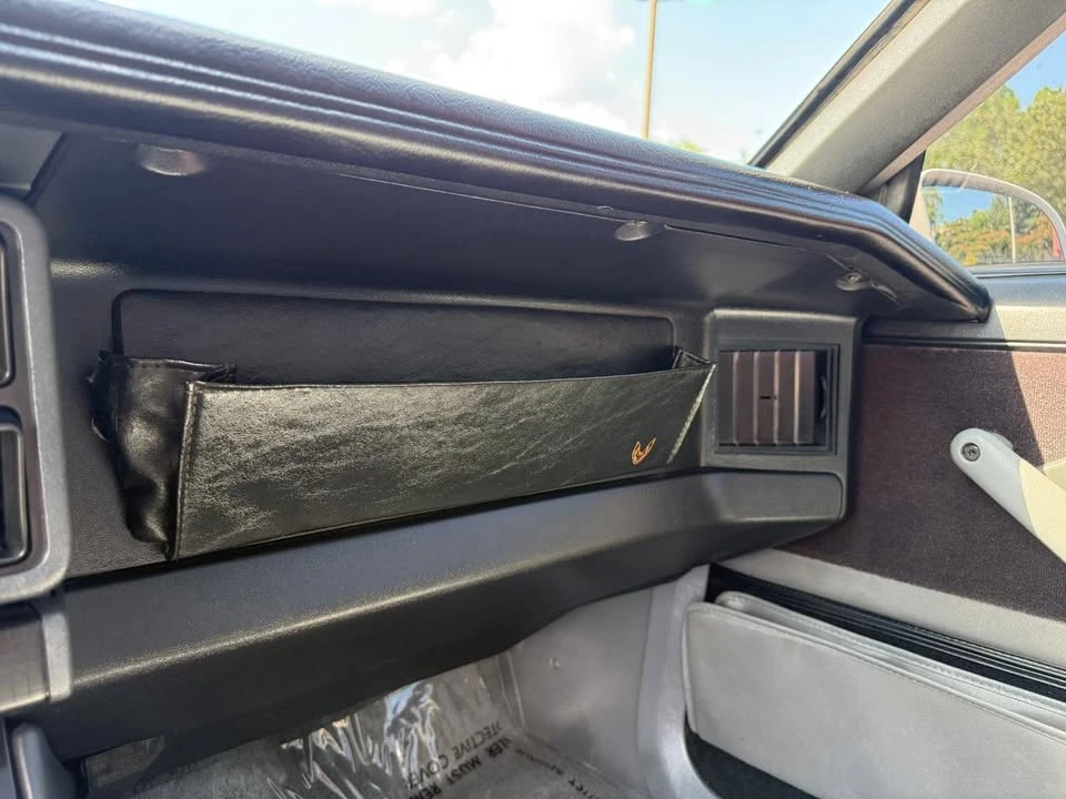1991 Pontiac Firebird Trans Am 3rd Gen - Image 18 of 20