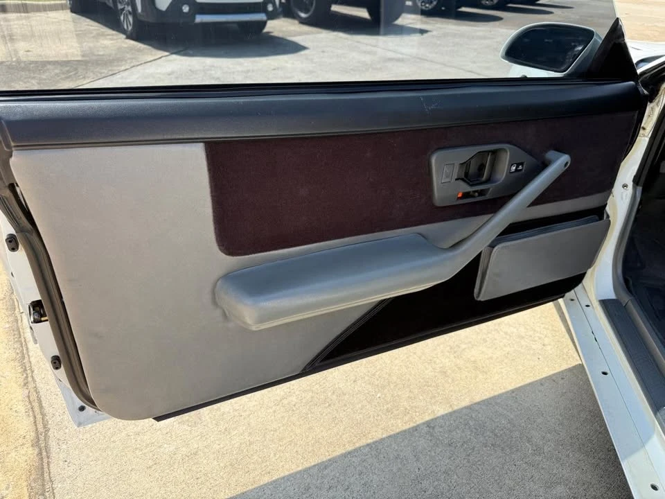 1991 Pontiac Firebird Trans Am 3rd Gen - Image 14 of 20