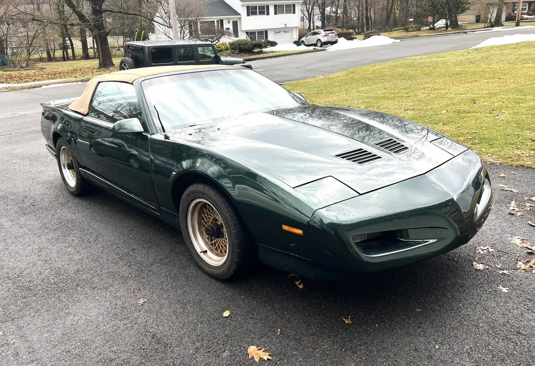 1991 Pontiac Firebird Trans Am 3rd Gen - Image 2 of 31
