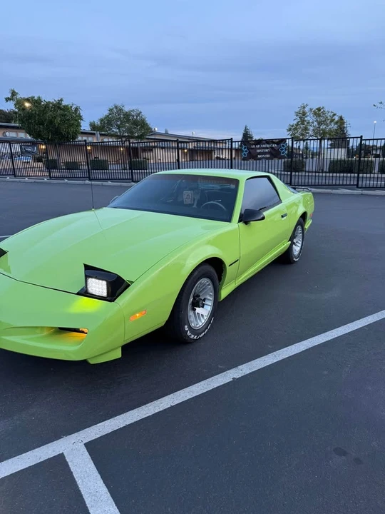 1991 Pontiac Firebird Trans Am 3rd Gen - Image 2 of 11