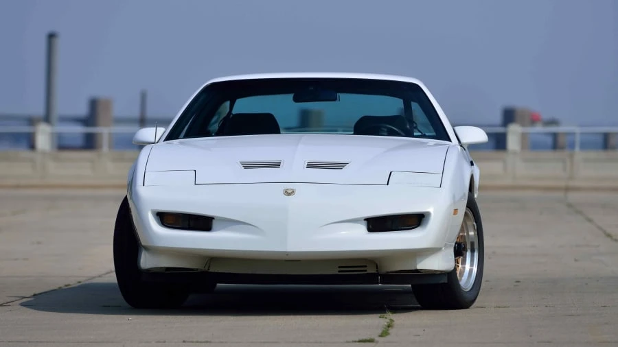 1991 Pontiac Firebird Trans Am 3rd Gen - Image 11 of 12