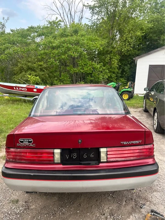 1991 Pontiac Tempest - Image 5 of 11