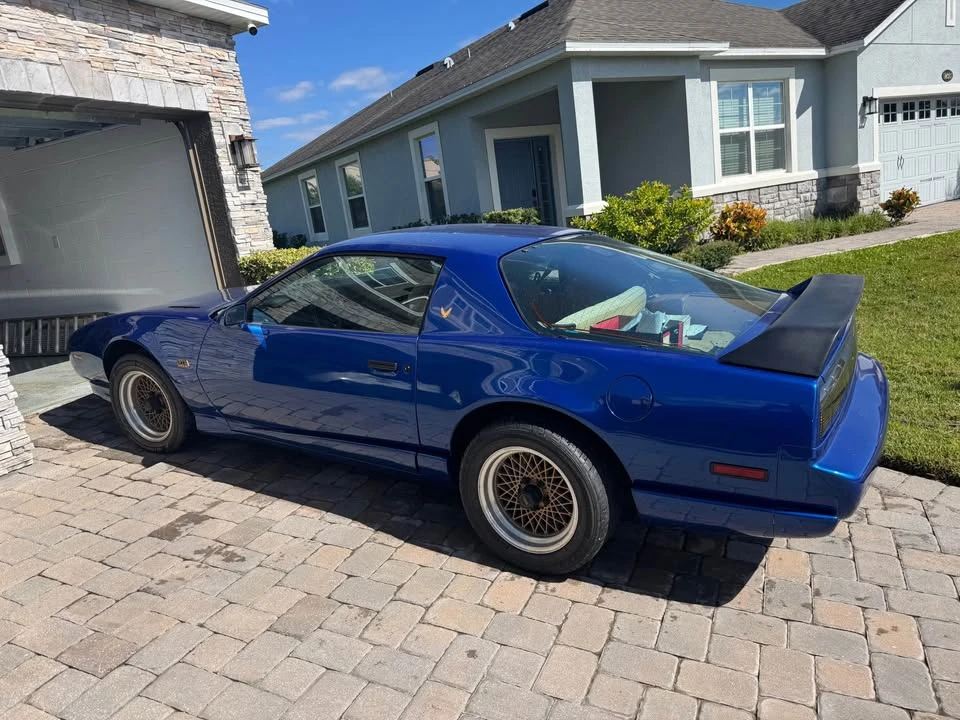 1991 Pontiac Firebird Trans Am 3rd Gen - Image 13 of 13