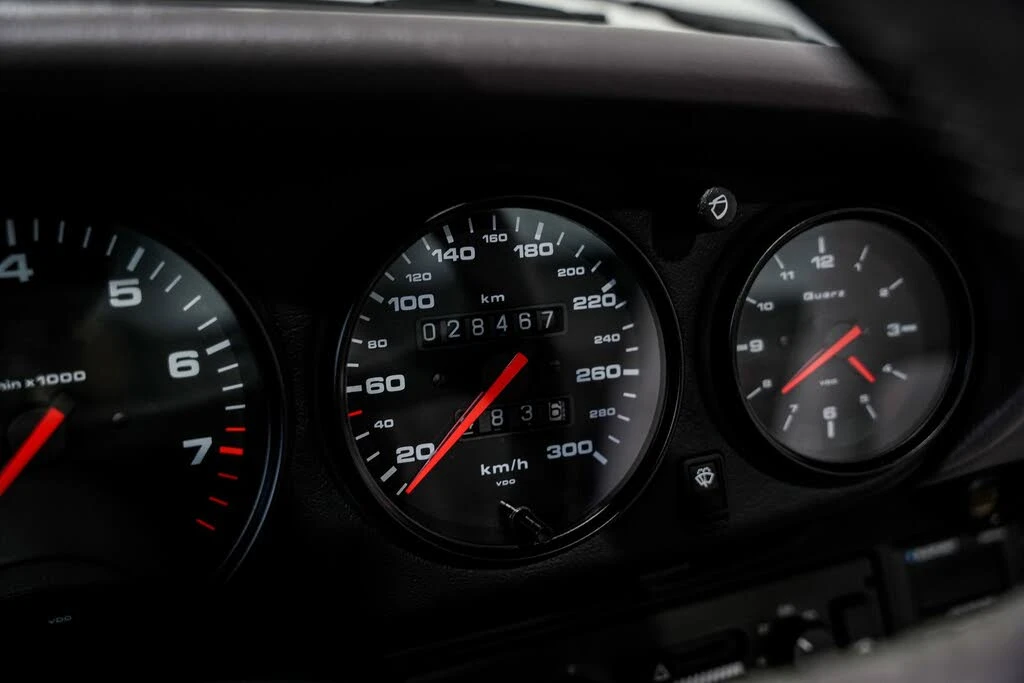 1991 Porsche 964 Carrera - Image 13 of 31