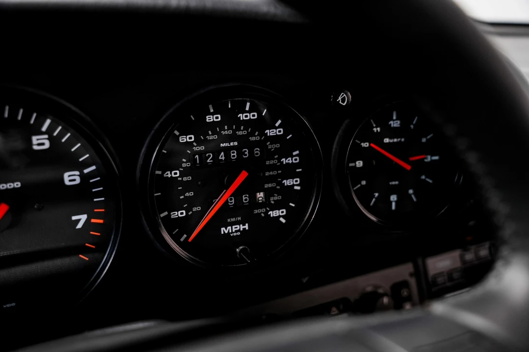 1991 Porsche 964 Carrera 4 - Image 13 of 21