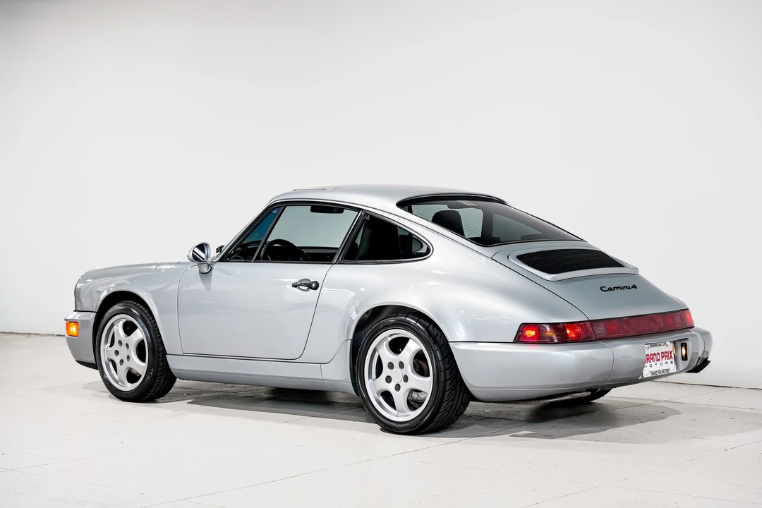 1991 Porsche 964 Carrera 4 - Image 8 of 12