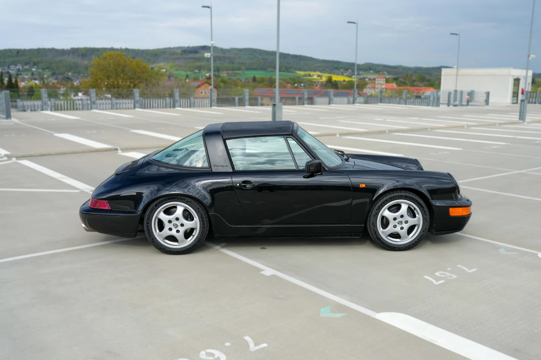 1991 Porsche 964 Carrera - Image 8 of 31