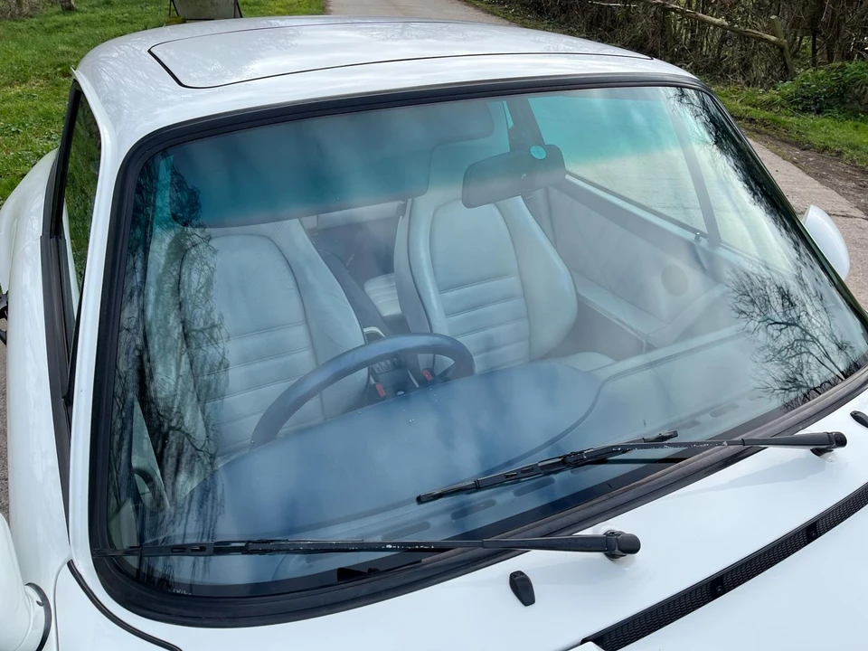 1991 Porsche 964 Carrera - Image 25 of 31