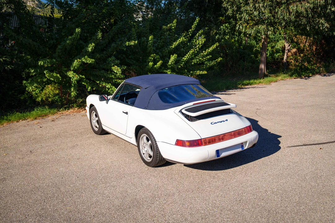 1991 Porsche 964 Carrera 4 - Image 12 of 31