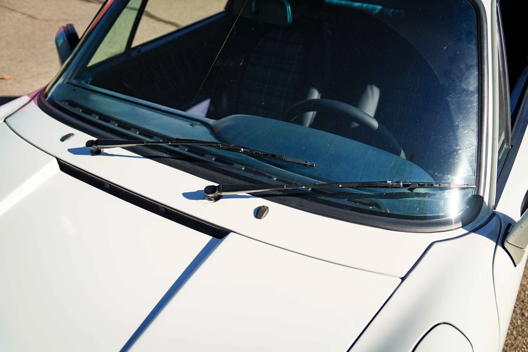 1991 Porsche 964 Carrera 4 - Image 27 of 31