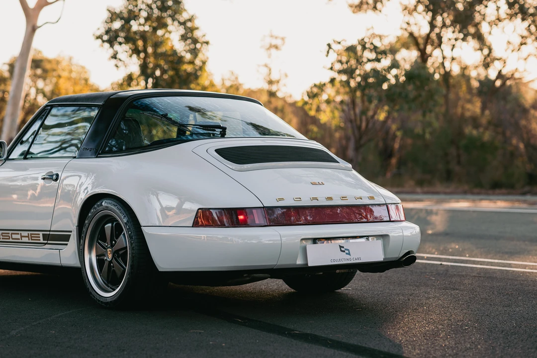 1991 Porsche 964 Carrera 4 - Image 26 of 31