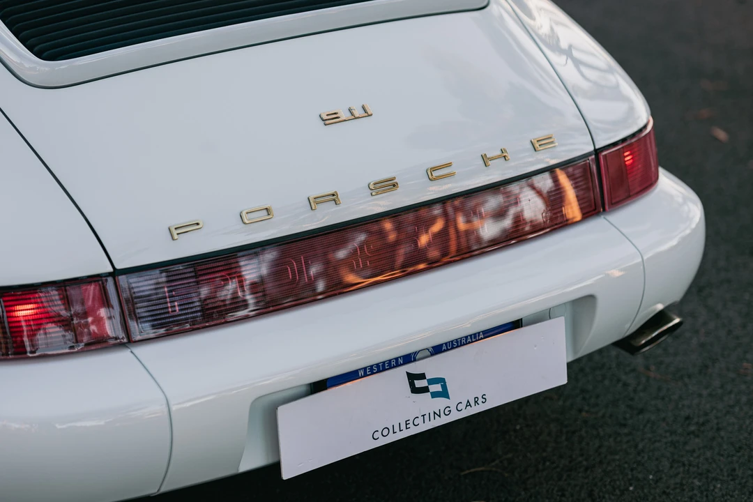 1991 Porsche 964 Carrera 4 - Image 27 of 31