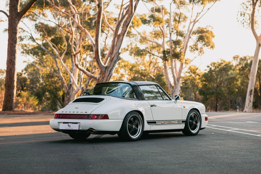 1991 Porsche 964 Carrera 4 - Image 14 of 31