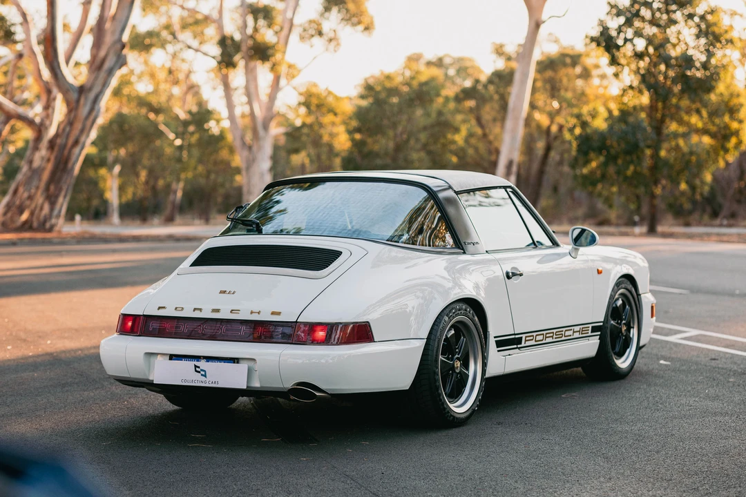 1991 Porsche 964 Carrera 4 - Image 16 of 31