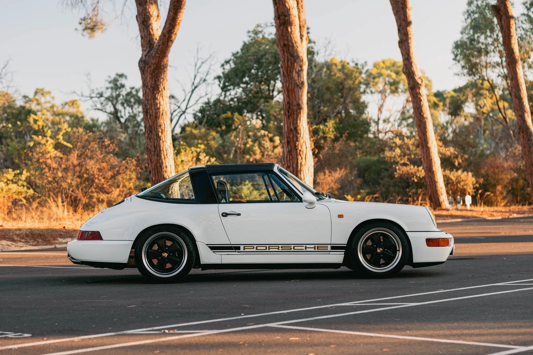 1991 Porsche 964 Carrera 4 - Image 4 of 31