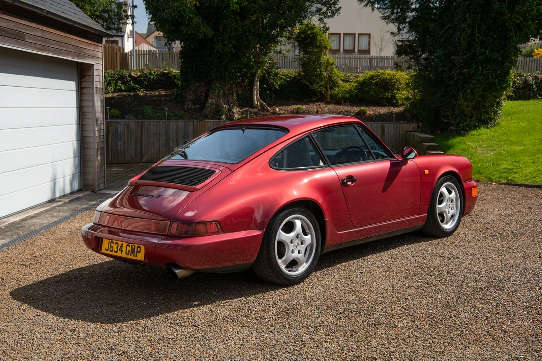 1991 Porsche 964 Carrera 4 - Image 10 of 31