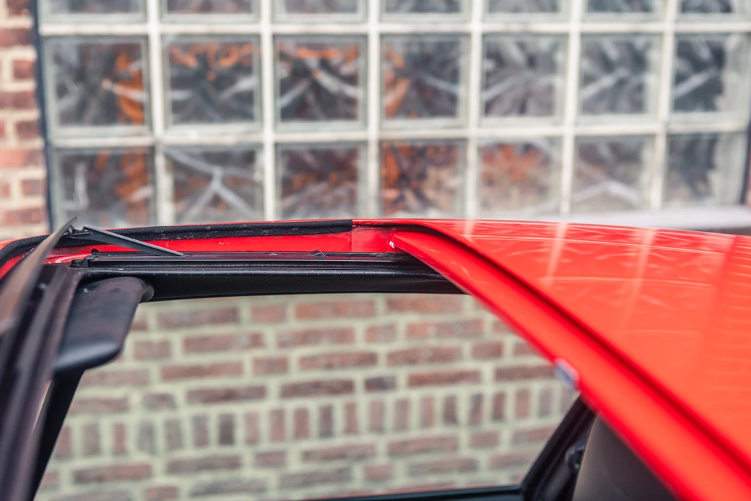 1991 Porsche 964 Carrera 4 - Image 26 of 31