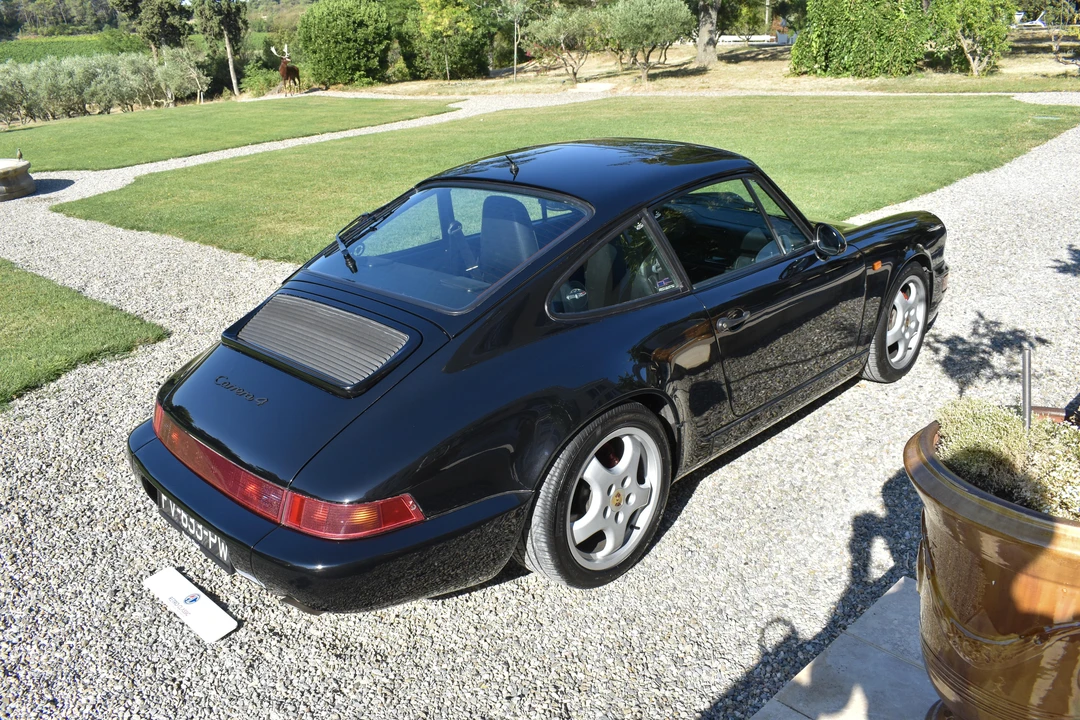 1991 Porsche 964 Carrera 4 - Image 11 of 31